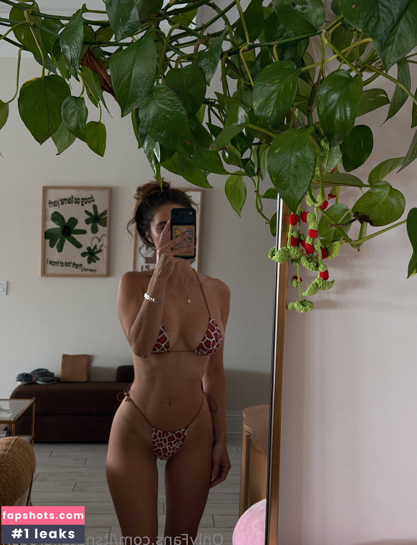 Natalie Roush gallery photo #285