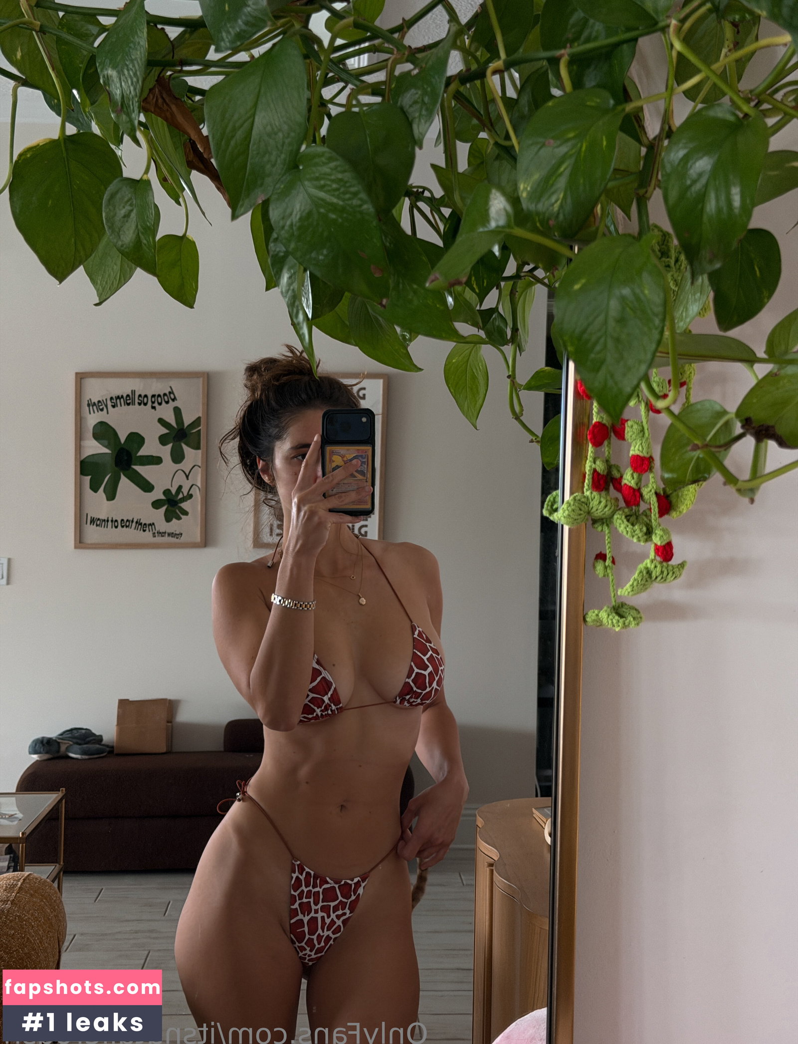 Natalie Roush gallery photo #290