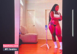 Natalie Stone gallery photo #4