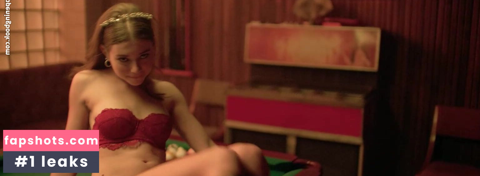 Natalie Taylor gallery photo #6