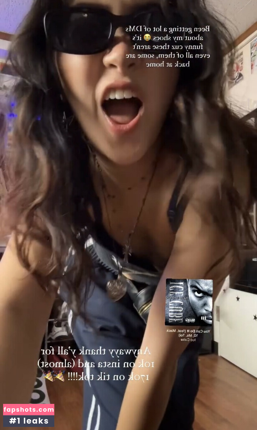 Natalie Tran gallery photo #18