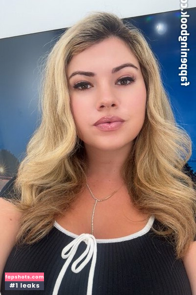 Natalie Winters nude babe gallery