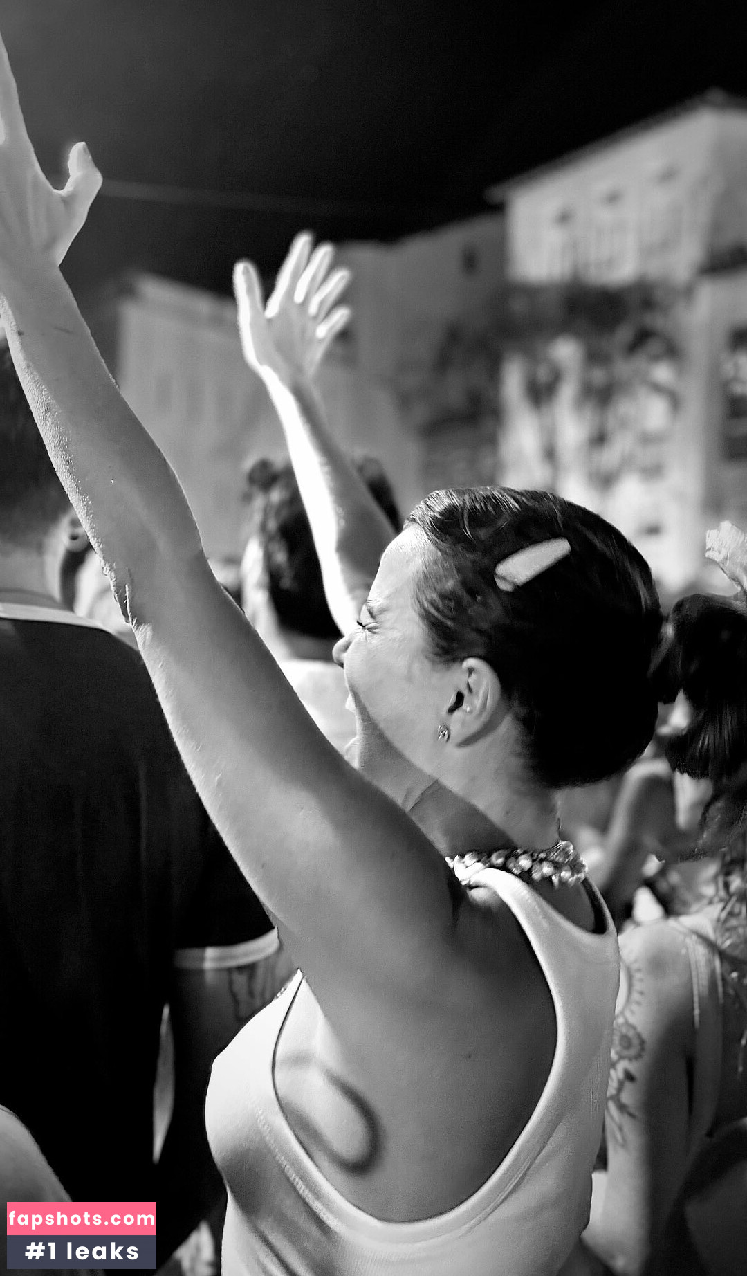 Natallia Rodrigues gallery photo #4