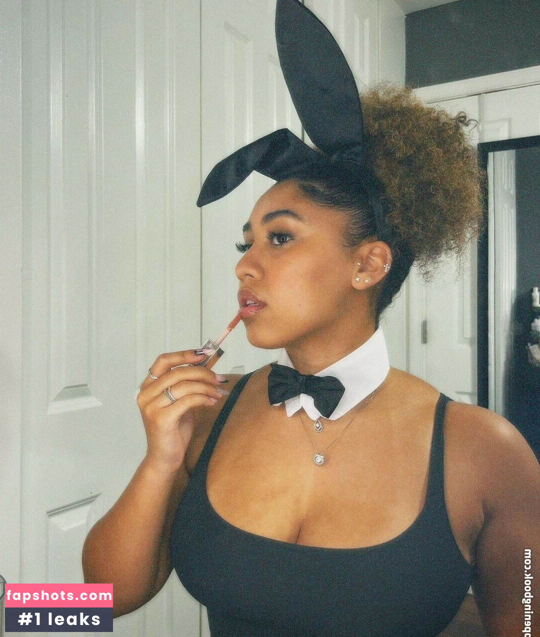 Natalya Spinks gallery photo #5