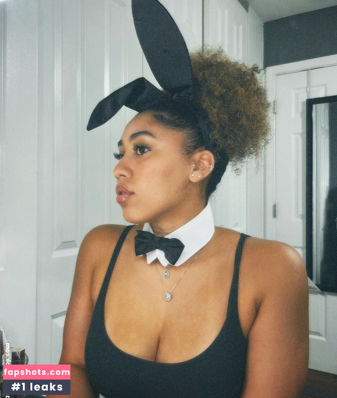 Natalya Spinks gallery photo #6