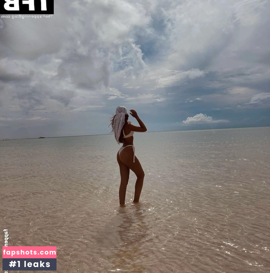 Natalya Wright gallery photo #2