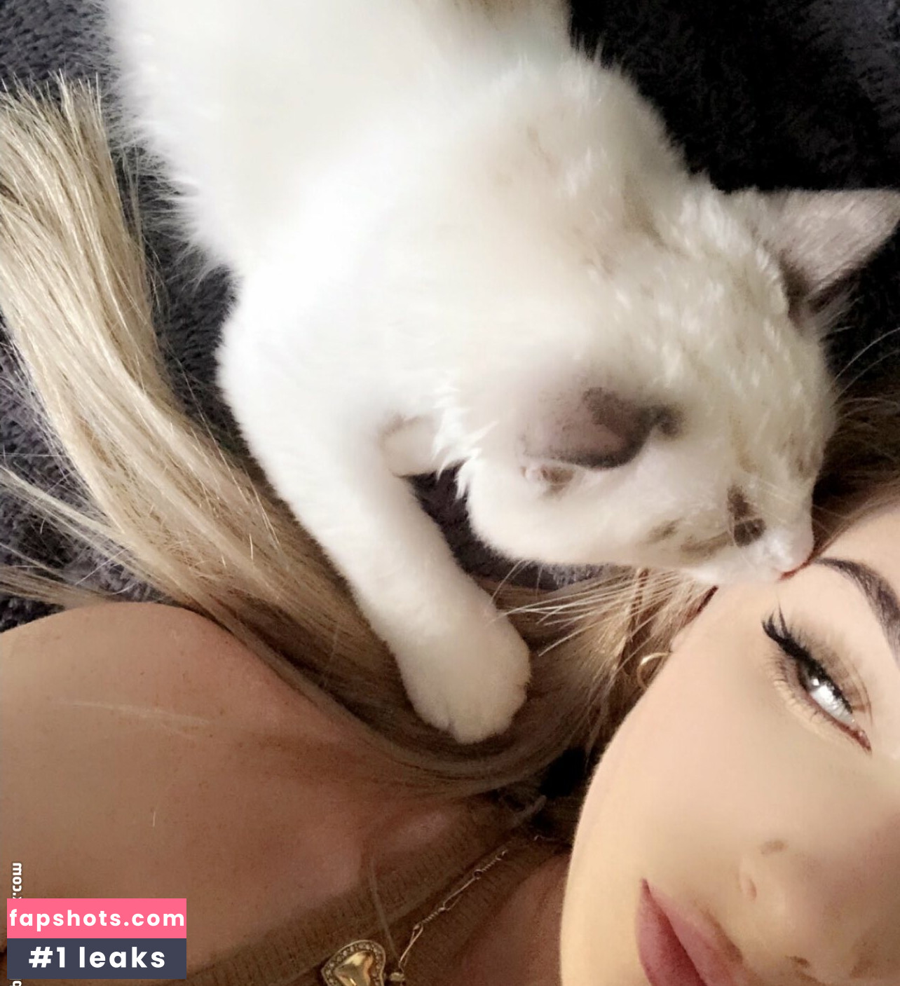 Natarsha gallery photo #4