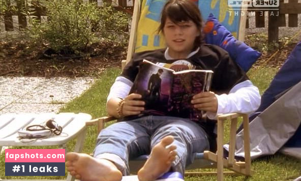 Natascha Hockwin nude babe gallery