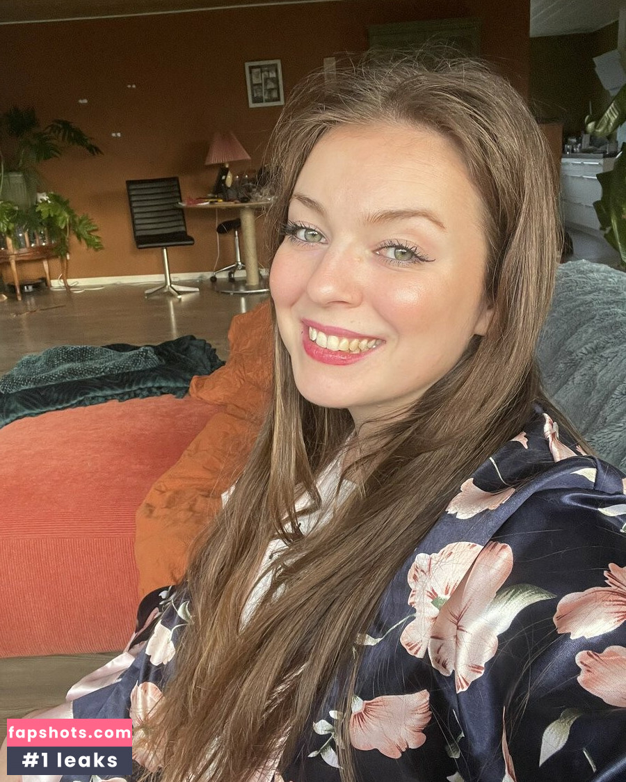 Nataschasophiaa gallery photo #14