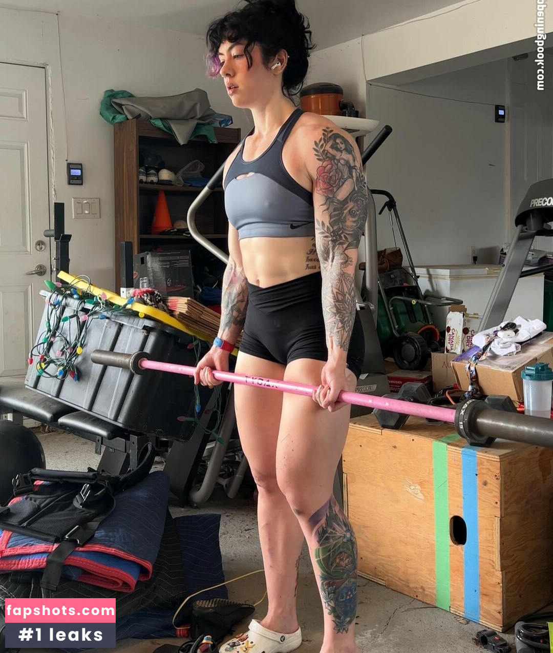 Natasha Aughey gallery photo #16