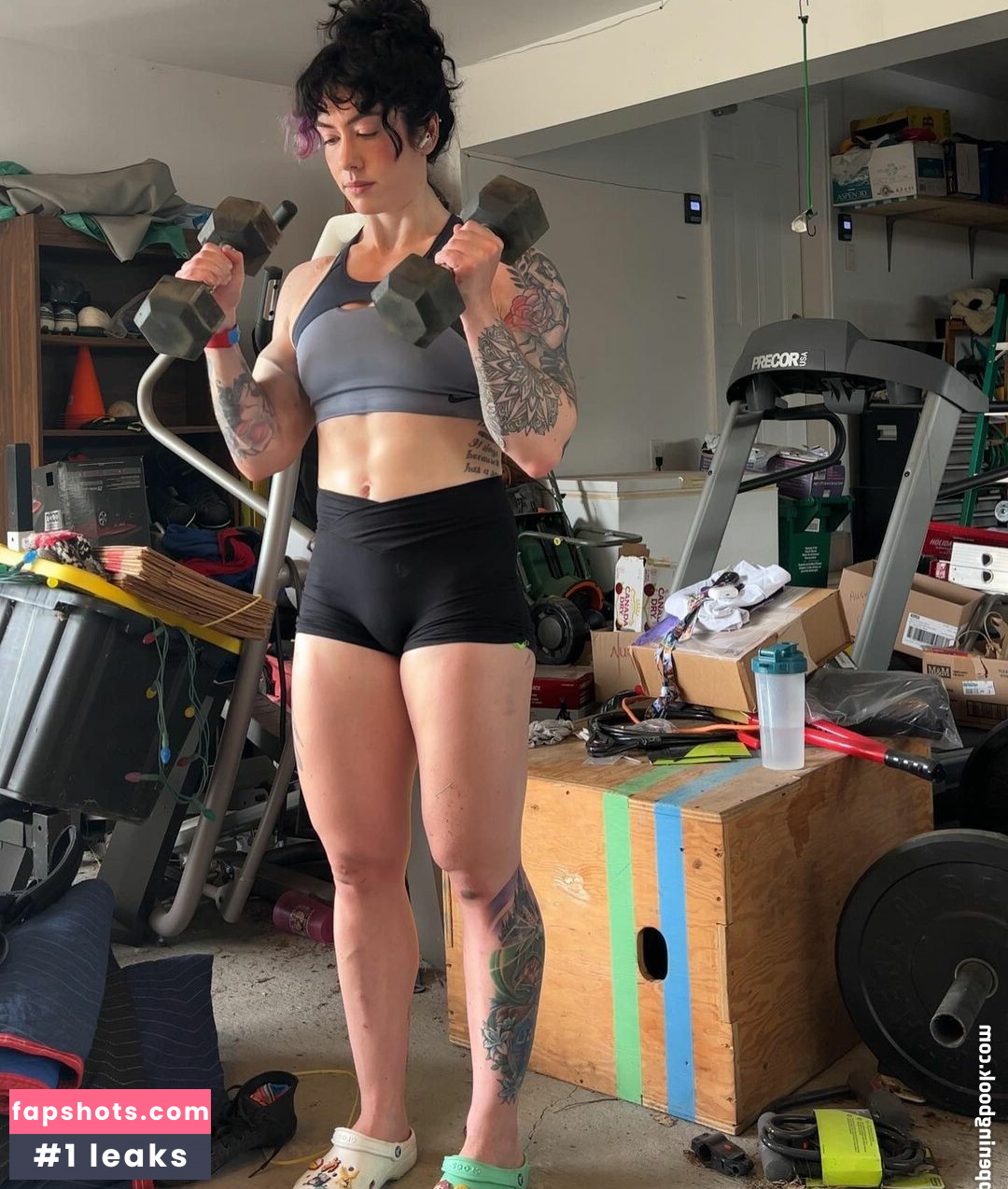 Natasha Aughey gallery photo #17