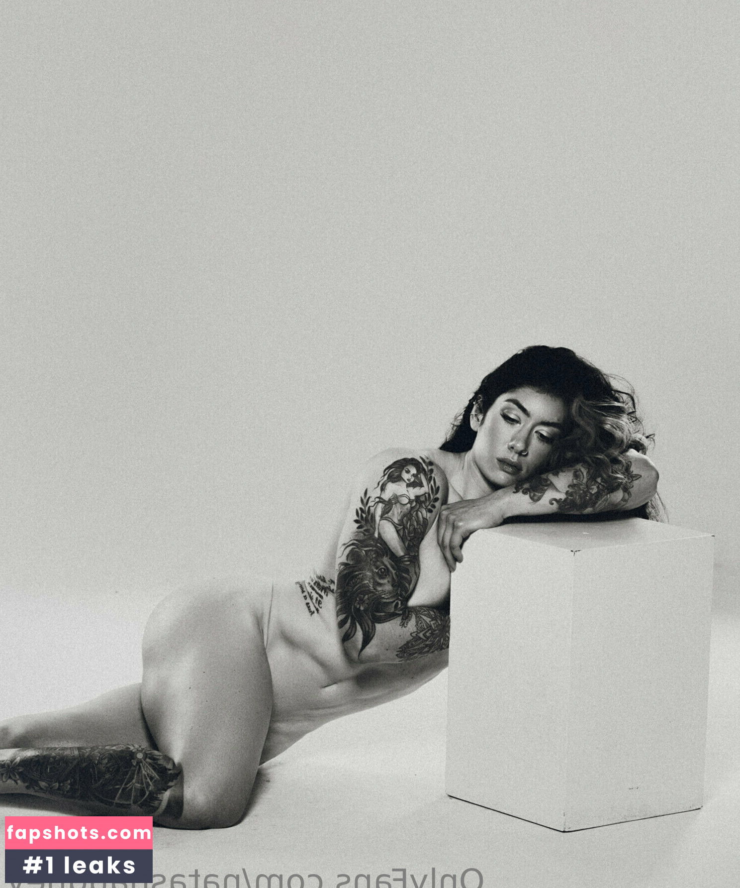 Natasha Aughey gallery photo #57