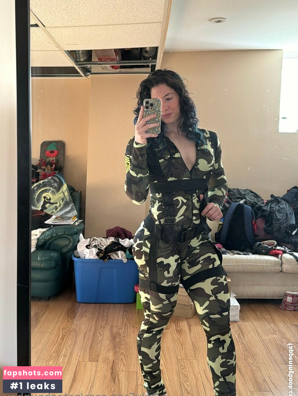 Natasha Aughey gallery photo #7