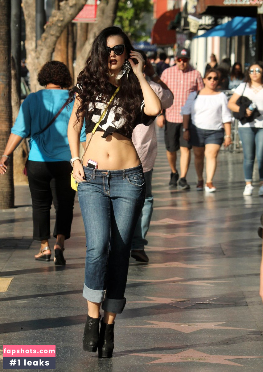 Natasha Blasick gallery photo #114