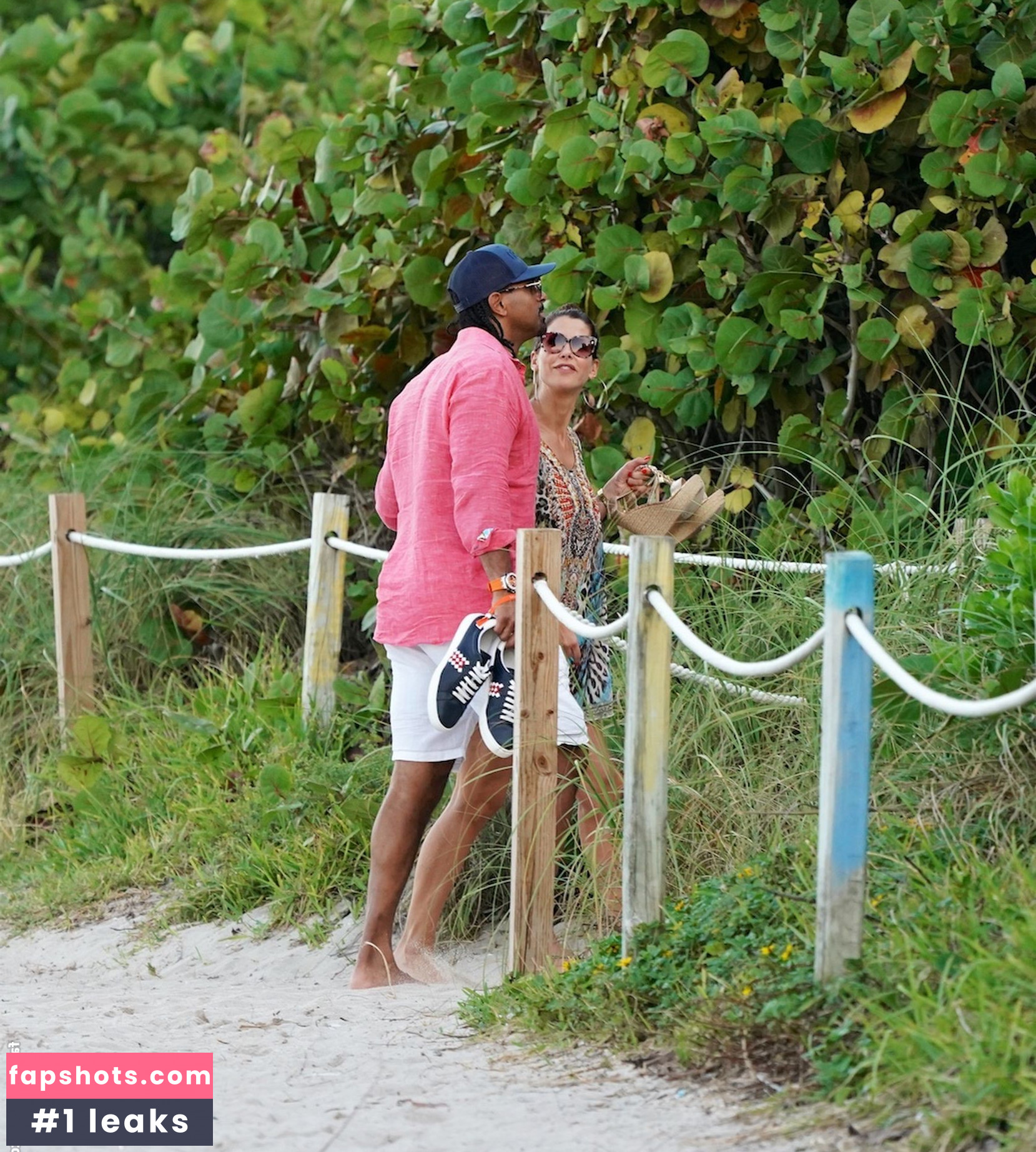 Natasha Haye nude babe gallery