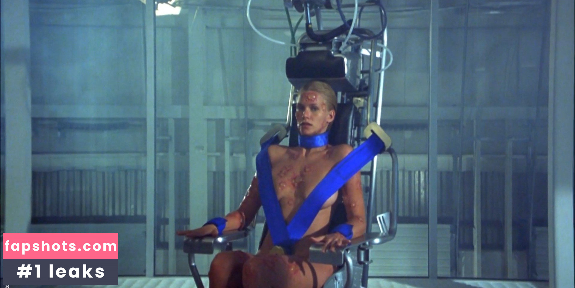 Natasha Henstridge gallery photo #110