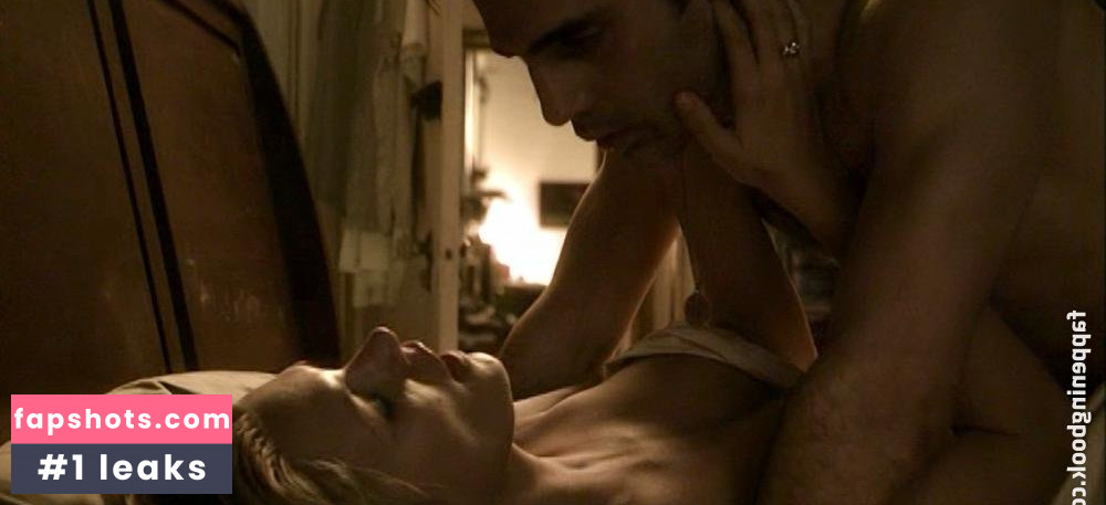 Natasha Henstridge gallery photo #118