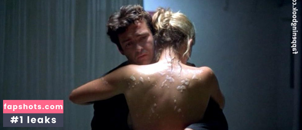 Natasha Henstridge gallery photo #135