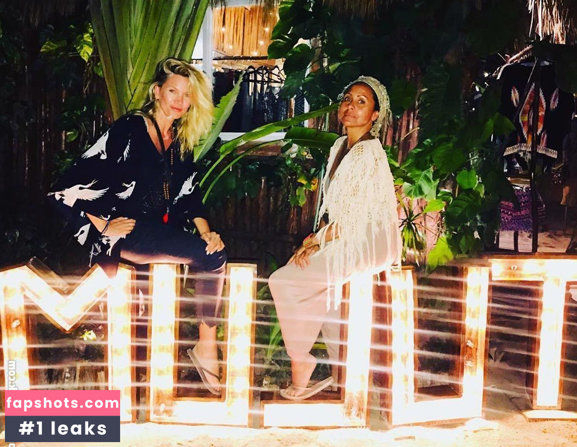 Natasha Henstridge gallery photo #64