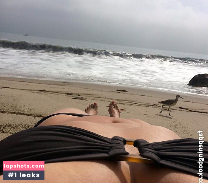 Natasha Henstridge gallery photo #69