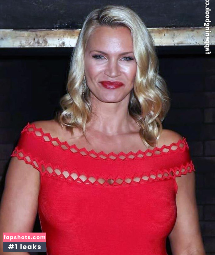 Natasha Henstridge gallery photo #83