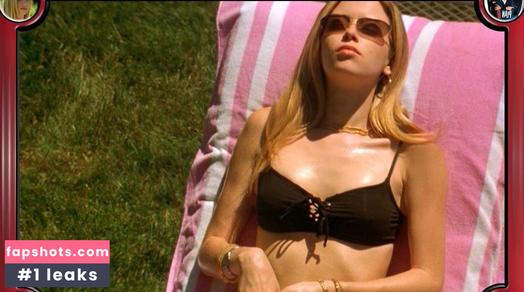 Natasha Lyonne gallery photo #142