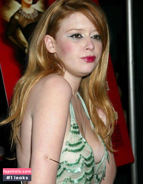 Natasha Lyonne gallery photo #175
