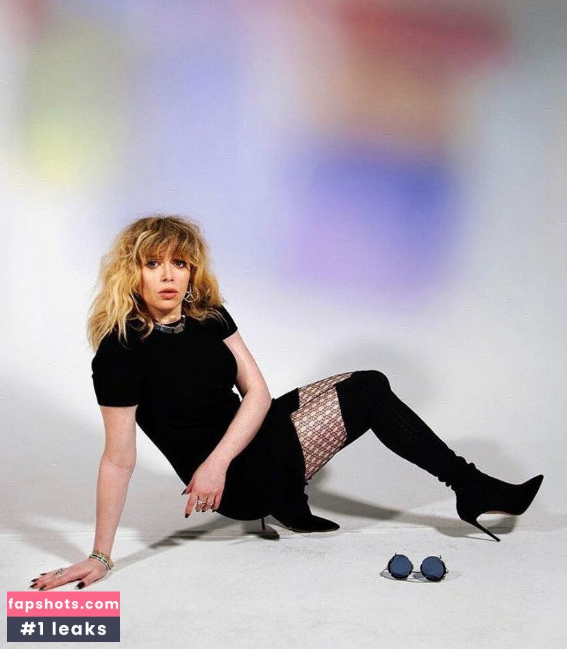 Natasha Lyonne gallery photo #29