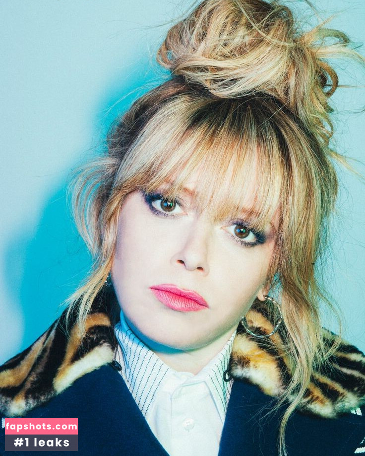 Natasha Lyonne gallery photo #38