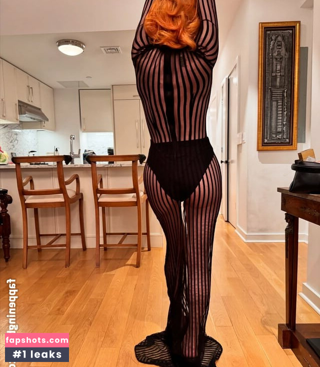 Natasha Lyonne gallery photo #39