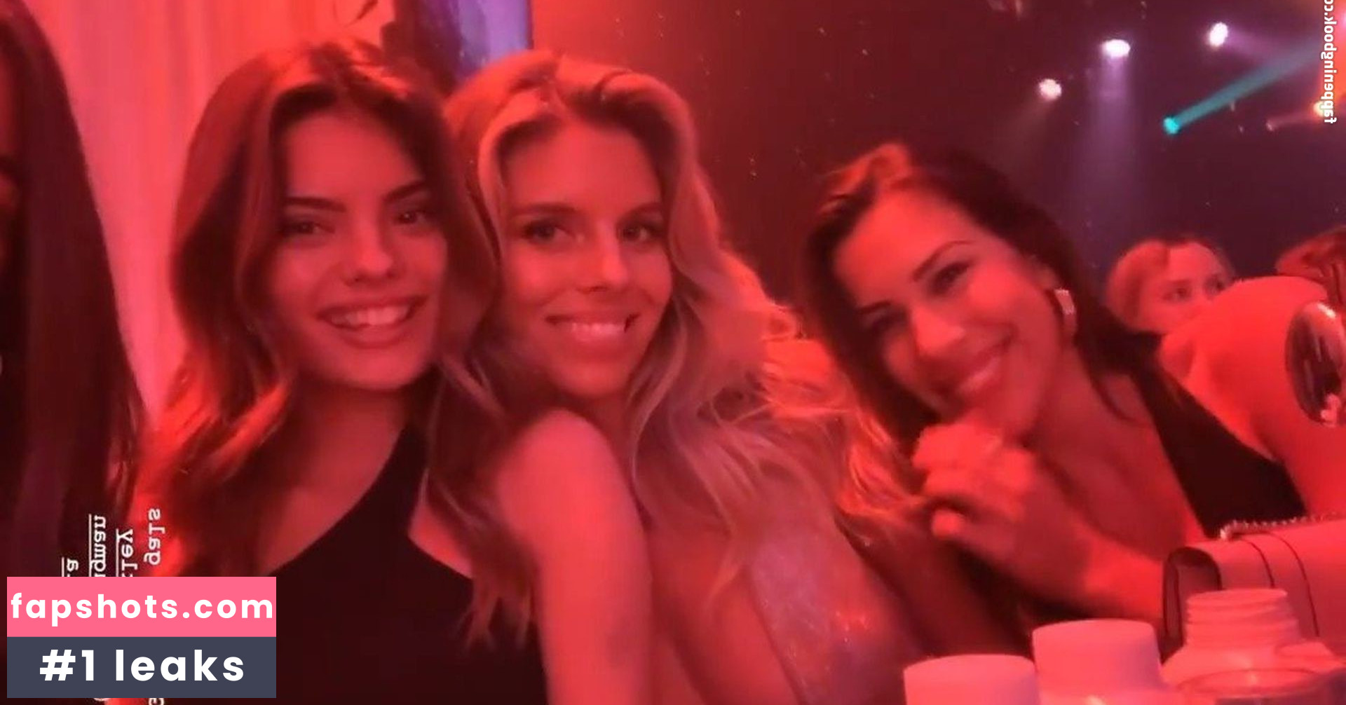 Natasha Oakley gallery photo #365