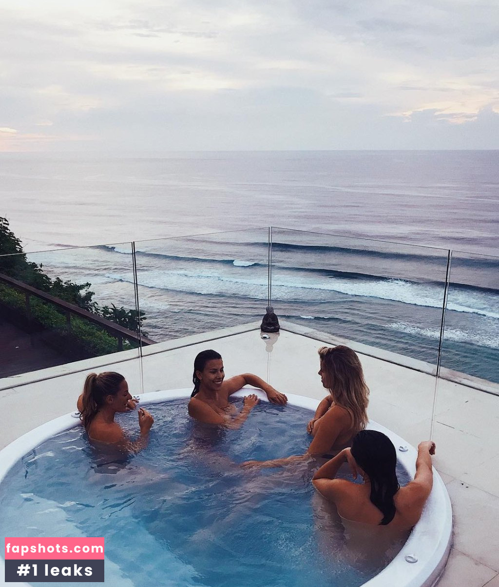 Natasha Oakley Nude Leaks OnlyFans Photos #560 - LeakJerk