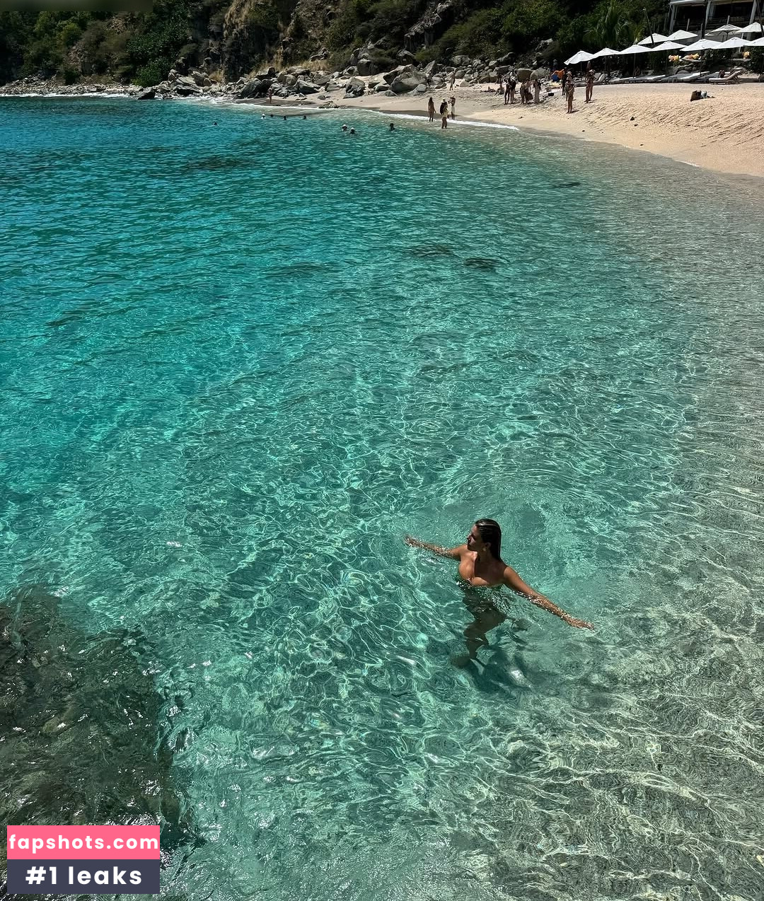 Natasha Oakley Nude Leaks OnlyFans Photos #63 - LeakJerk