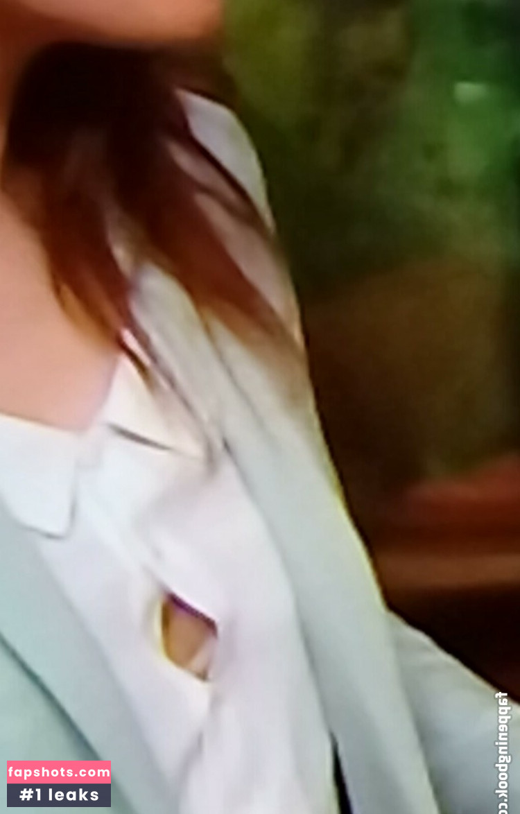 Natasha Raskin-Sharp nude babe gallery