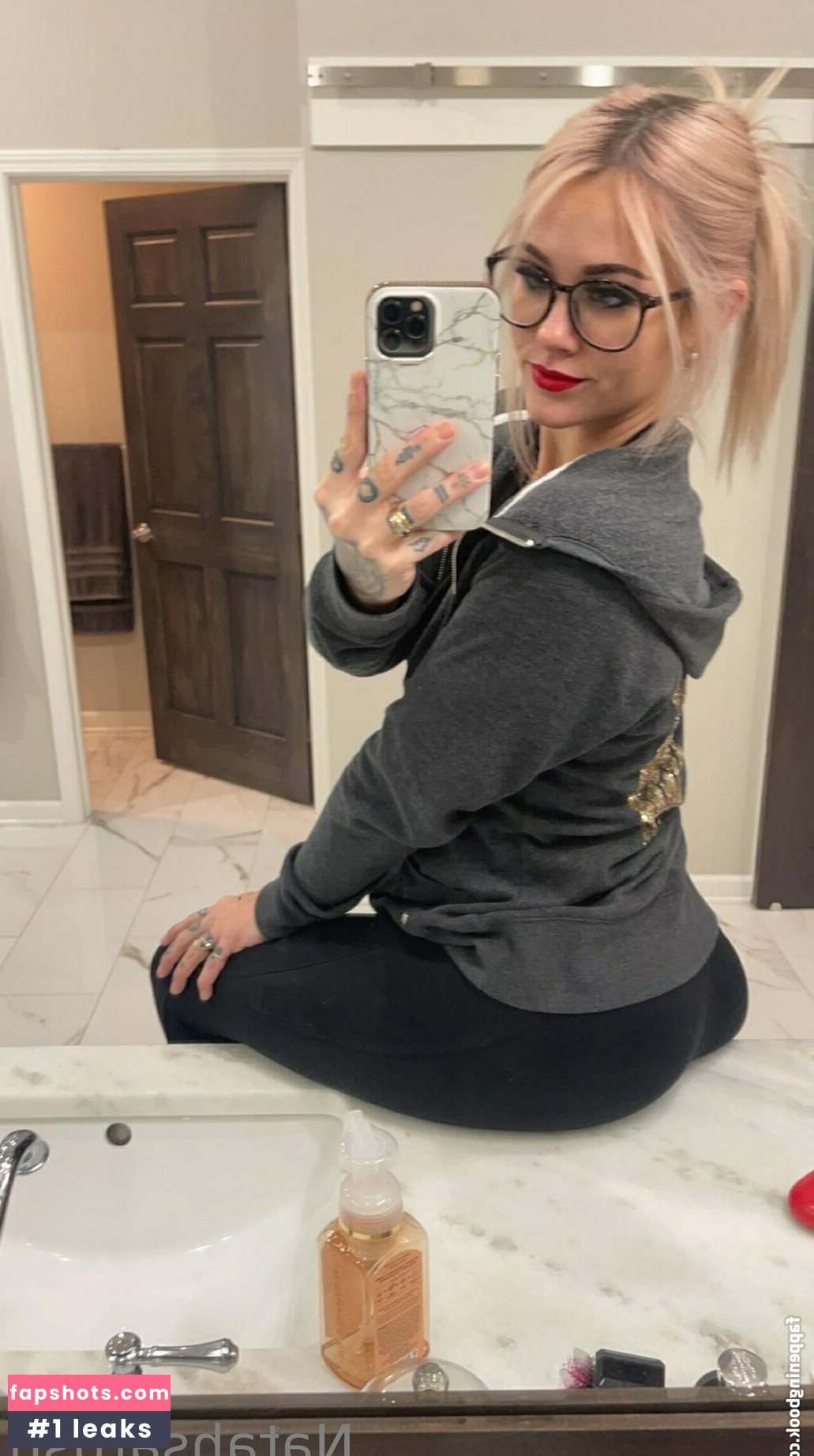 Natasha Tush gallery photo #41