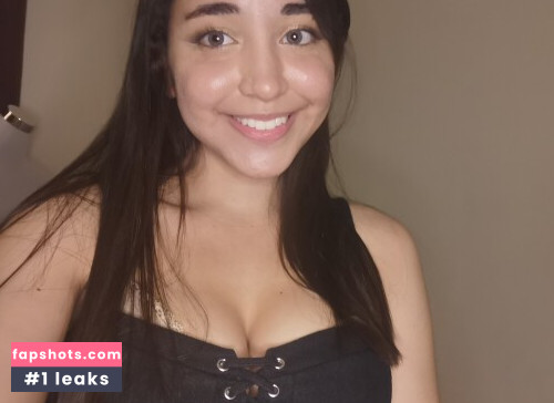 NatashaSnyder gallery photo #12