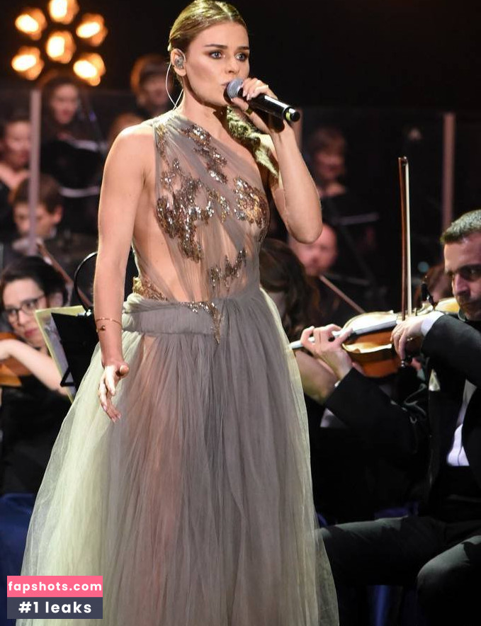 Natasza Urbanska gallery photo #19