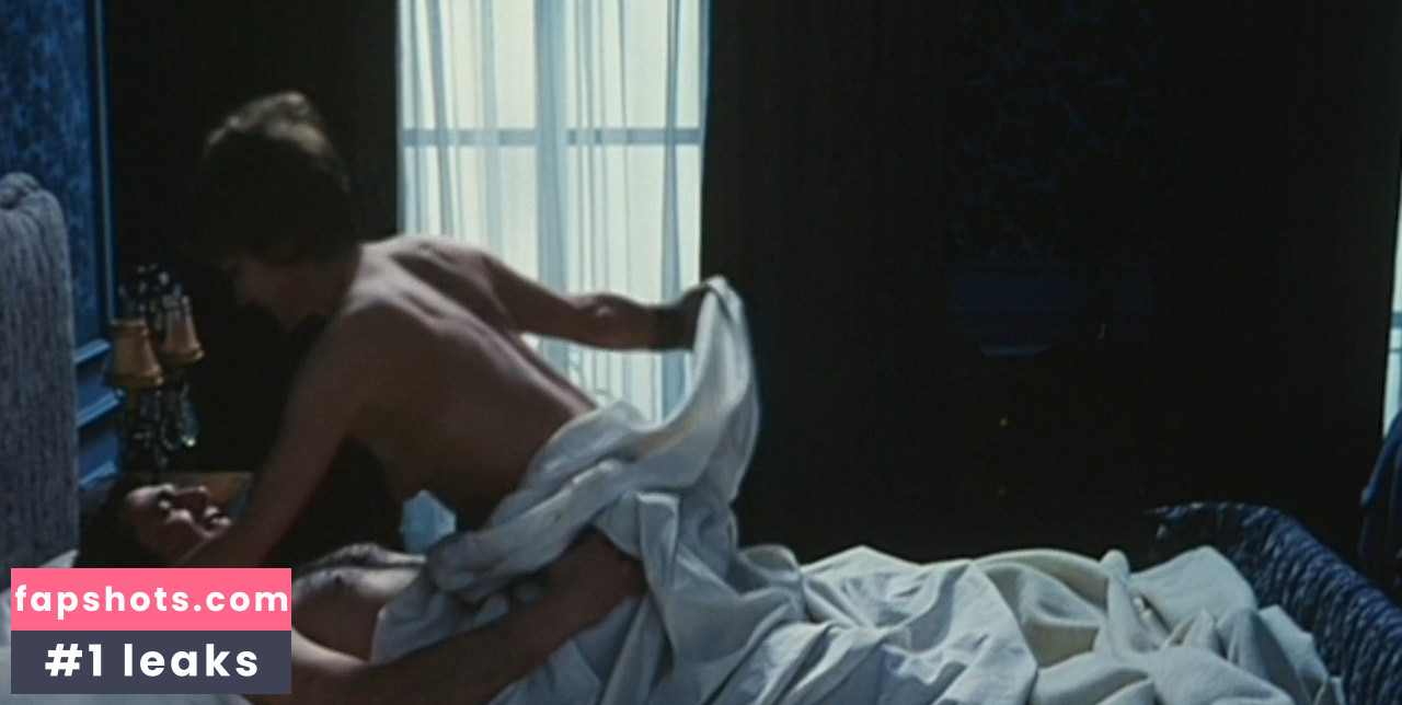 Nathalie Baye gallery photo #5