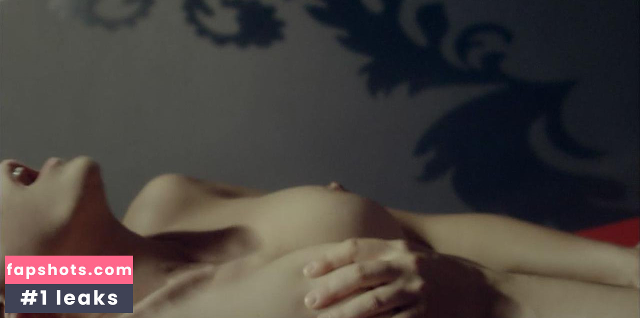 Nathalie Blanc nude babe gallery