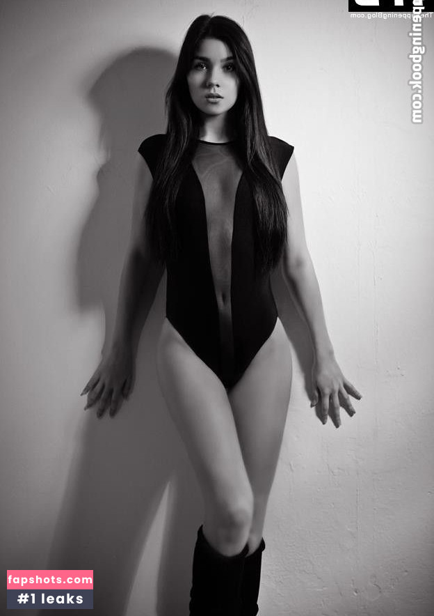 Nathalie Volk gallery photo #14