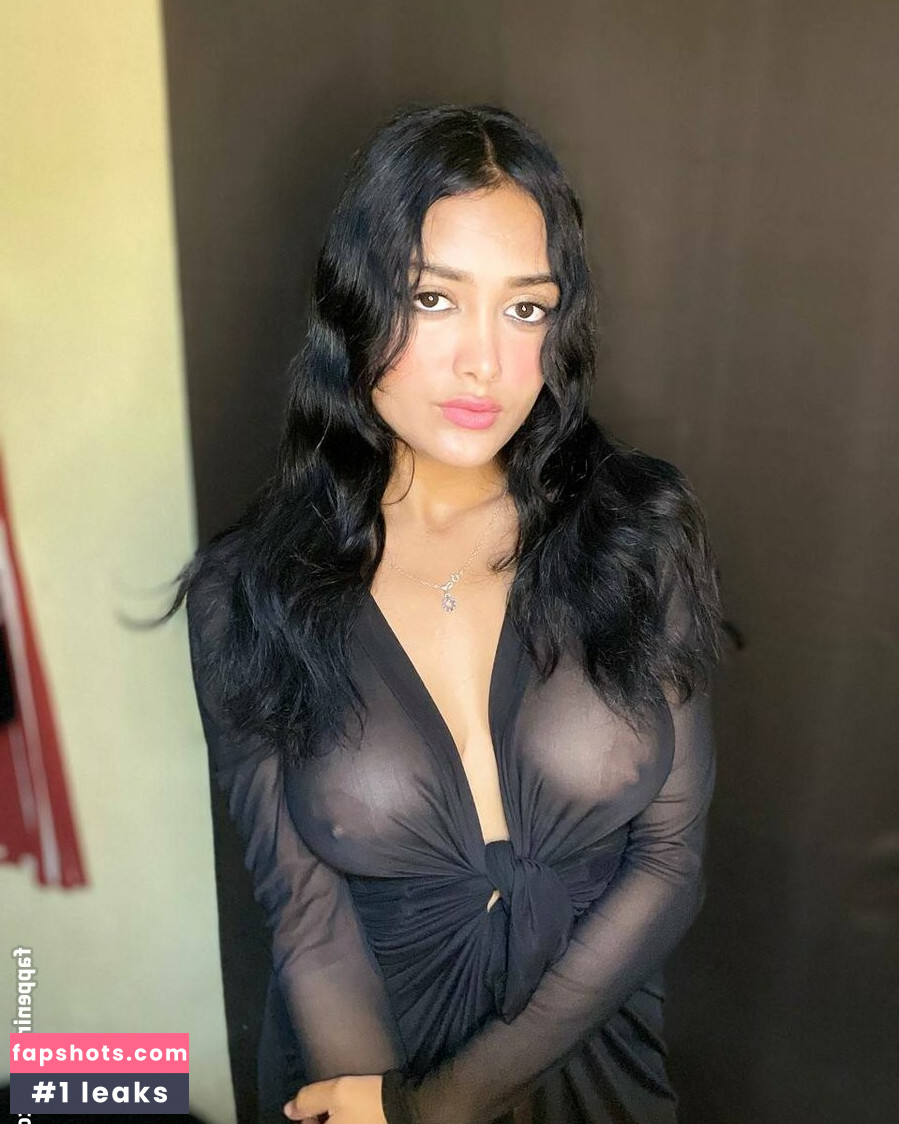 Nathaly Nava gallery photo #3