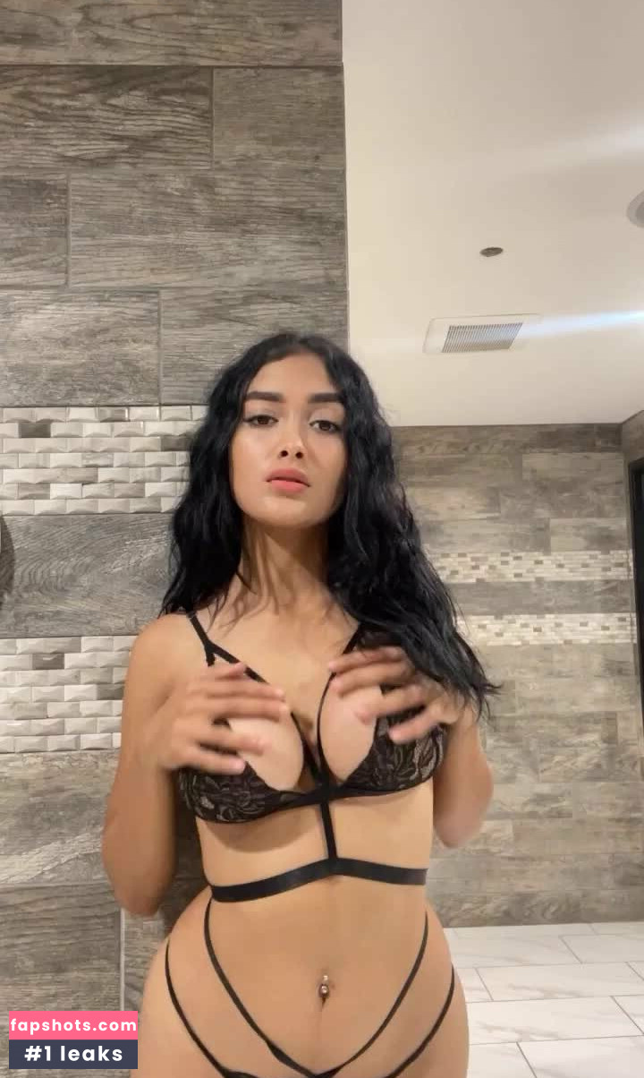 Nathaly Nava gallery photo #6