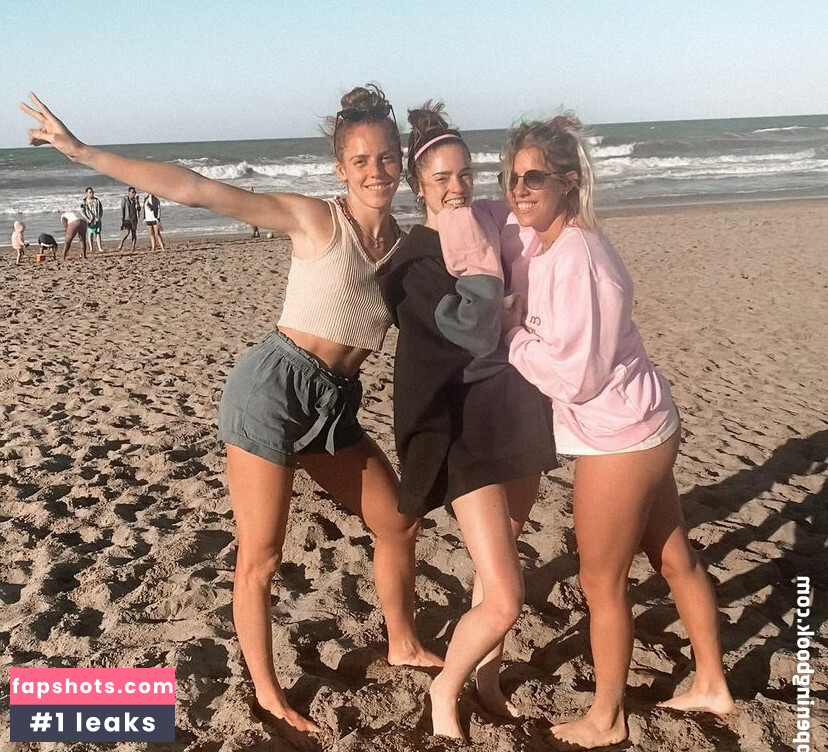 Nati Jota gallery photo #29