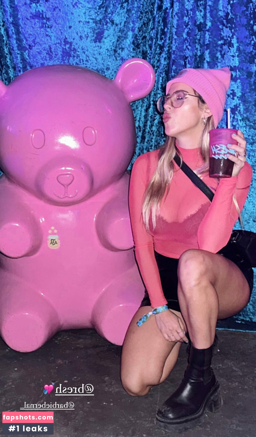 Nati Jota gallery photo #60