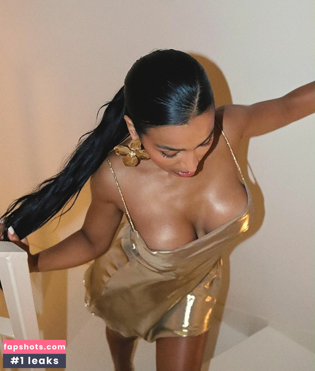 Natseleen gallery photo #12