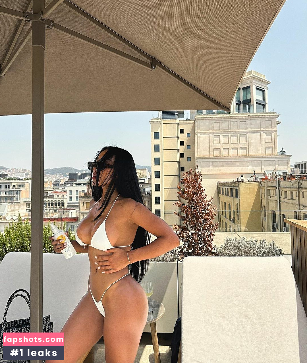 Natseleen gallery photo #35