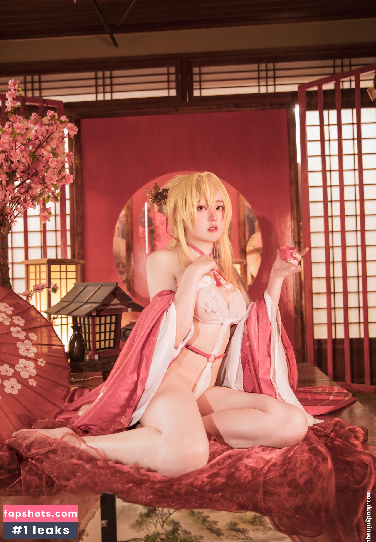 Natsuko233 gallery photo #3