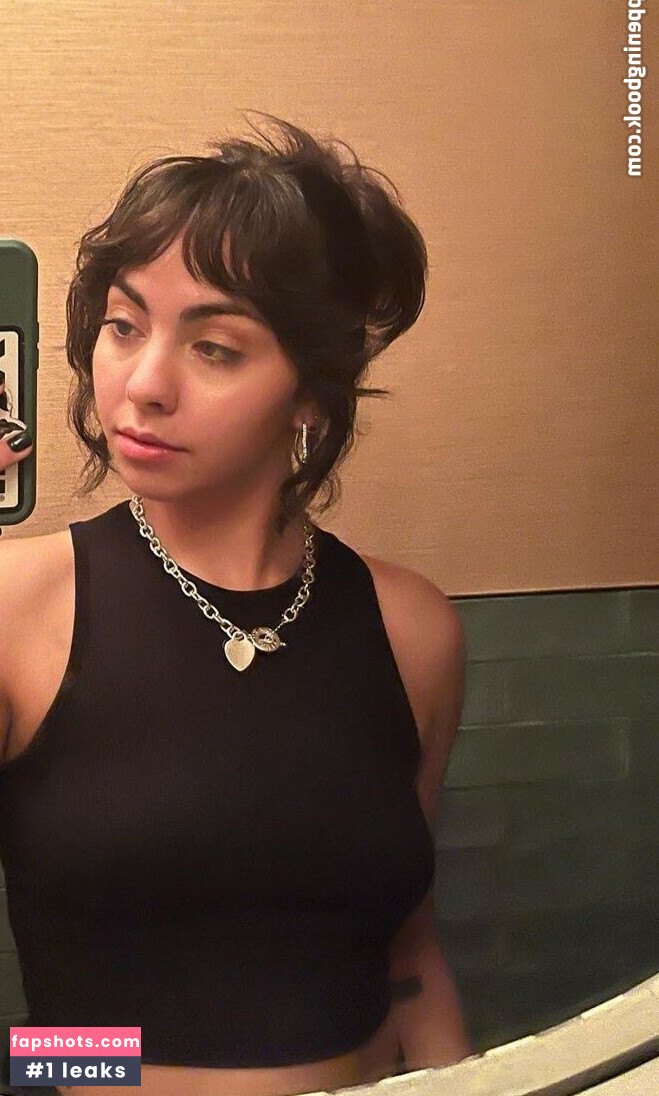 Nattaleet nude babe gallery