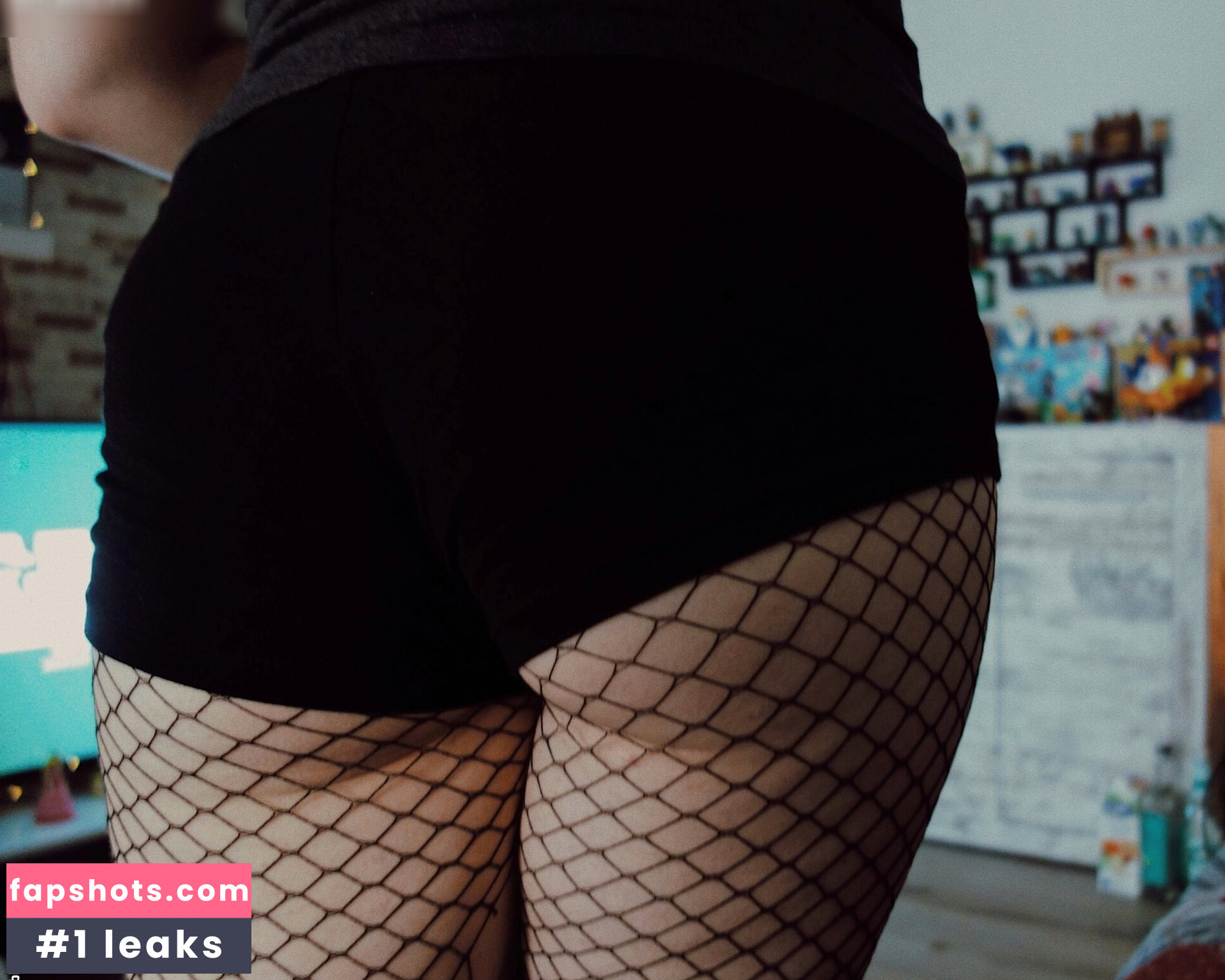 naughtycai gallery photo #10