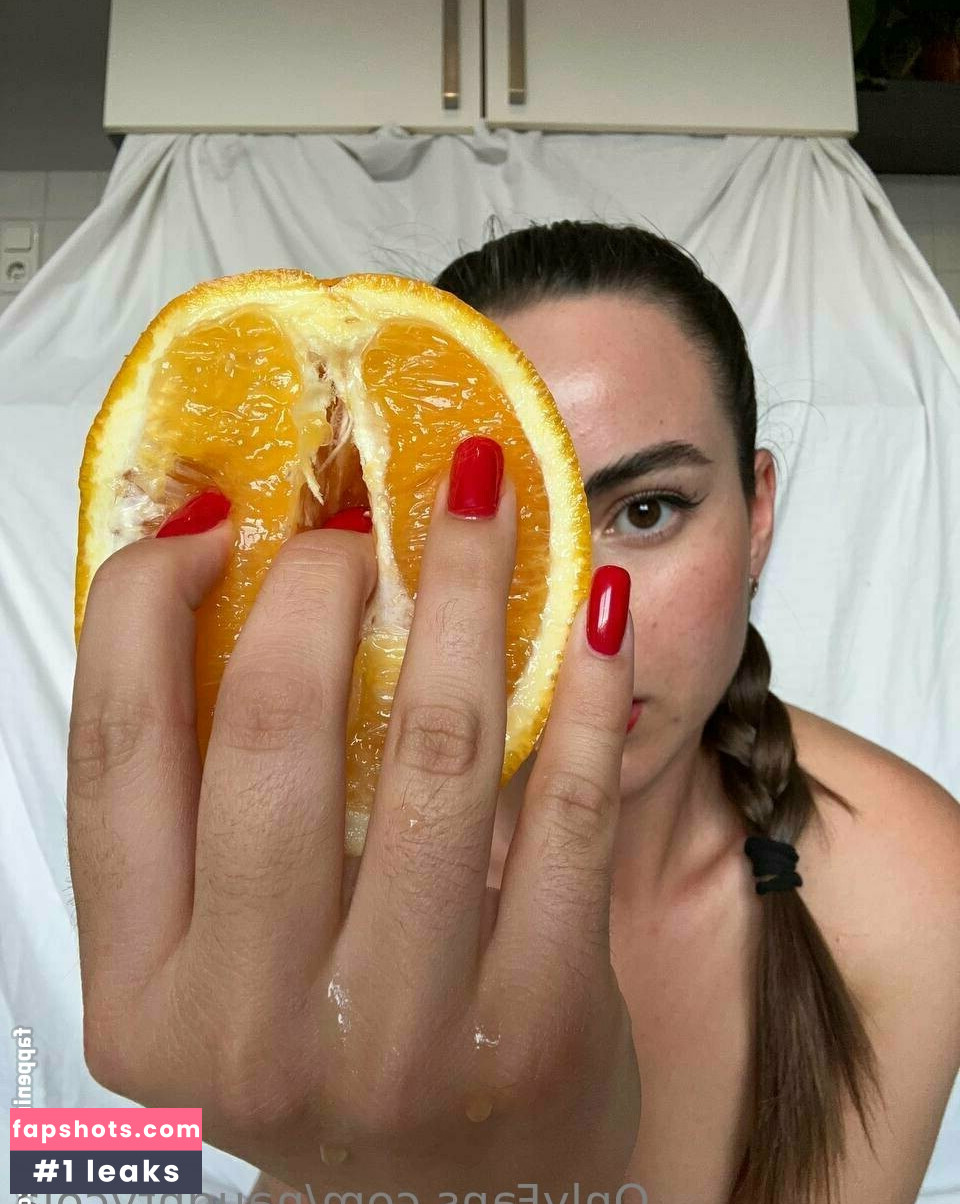 NaughtyCola gallery photo #28